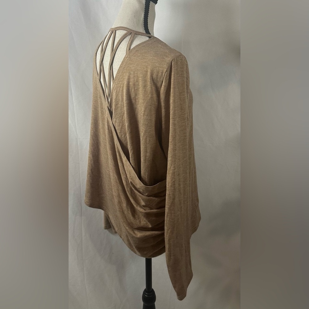 Cupshe Brown Long Sleeve Top - Picture 3 of 11